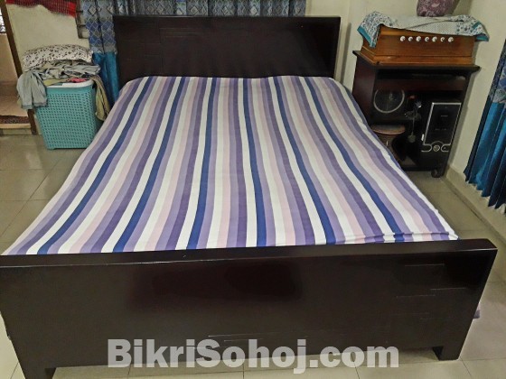 Double Bed Wooden Khat along with JAJIM